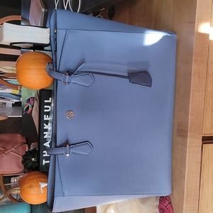 Brand New Tory Burch Robinson Tote